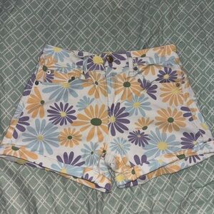 No Boundaries White Floral Daisy Jean Shorts - Yellow, Purple, Light Blue, Green